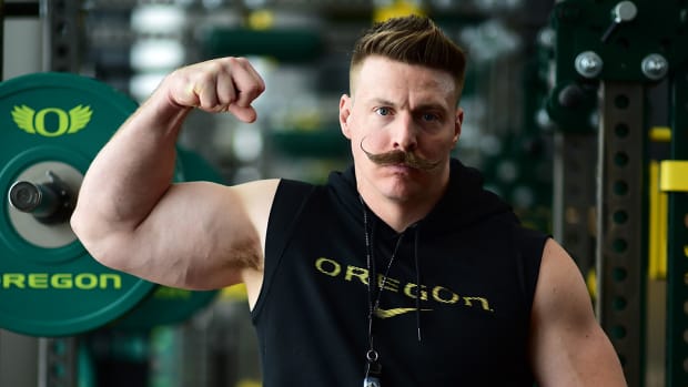 aaron-feld-oregon-workout-video-strength-coach.jpg